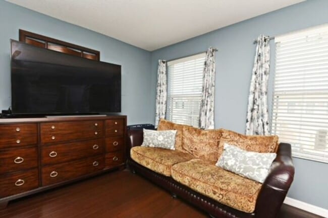 Building Photo - 3/2.5 townhouse in gated Winter Park community