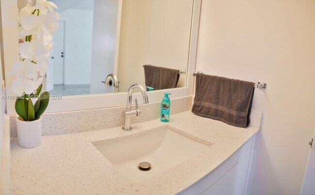 Building Photo - 8901 S Hollybrook Blvd