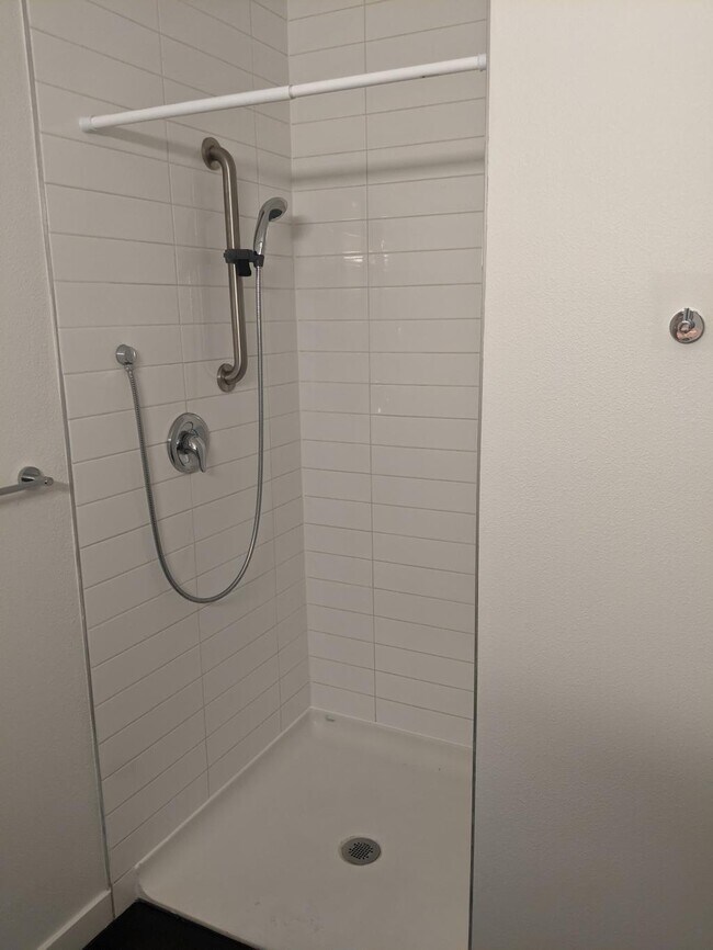 Building Photo - Thomas Street Lofts - Studio