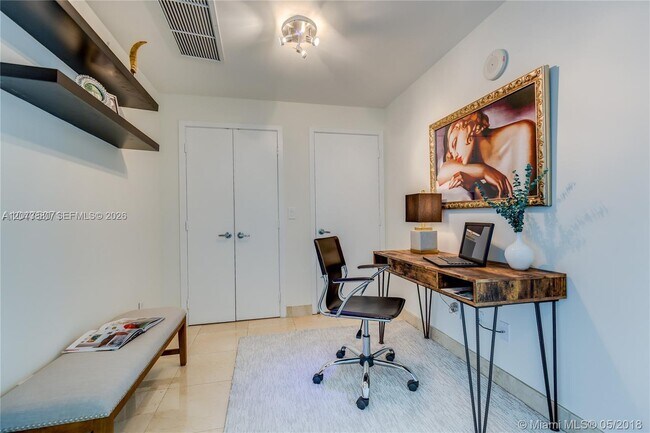 Building Photo - 888 Biscayne Blvd