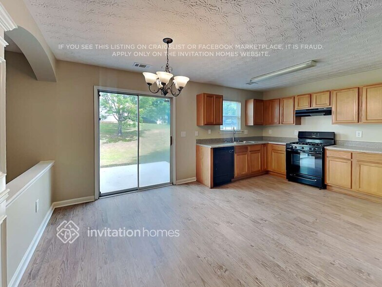 Building Photo - 4360 Grant Forest Cir