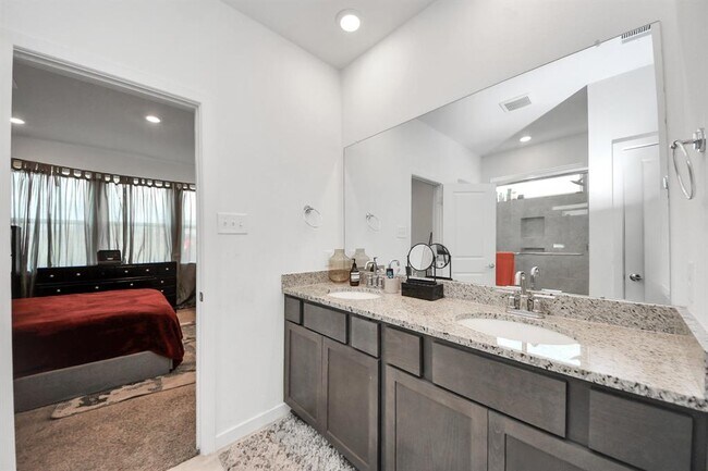 Building Photo - 21630 Heather Elm Dr