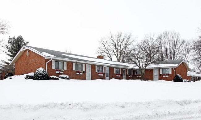Primary Photo - Bowles Court Apartments