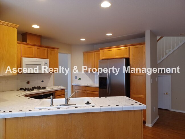 Building Photo - 3 Bed on CuldeSac Close to Intel, Orenco S...