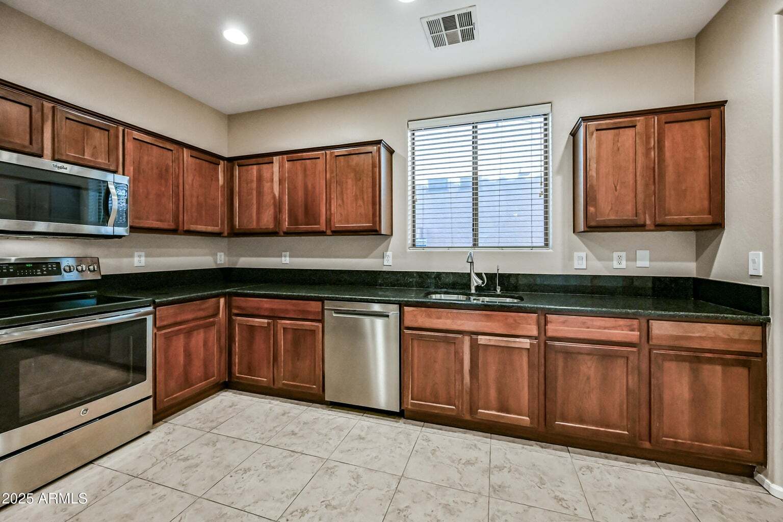 Building Photo - 5307 W Paso Trl