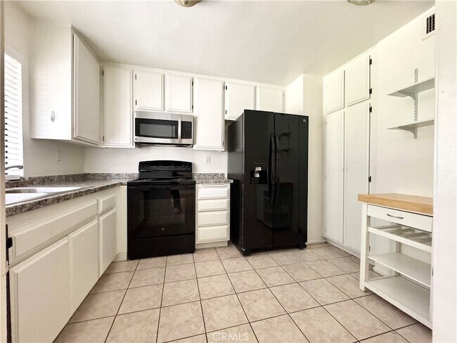 Building Photo - 4141 Via Marisol