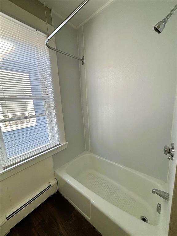 Building Photo - 124 Burnside Ave