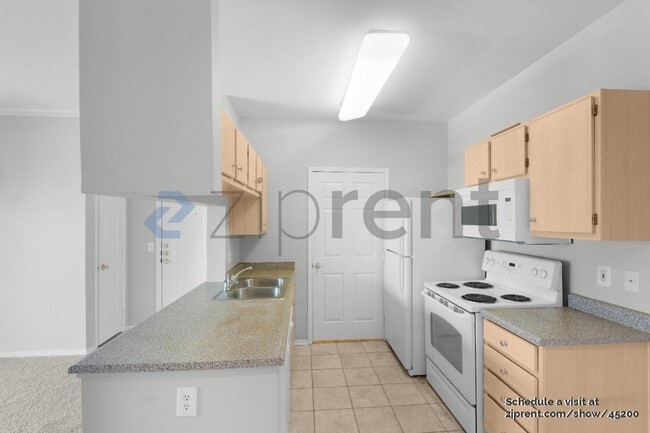 Building Photo - 701 Gibson Dr