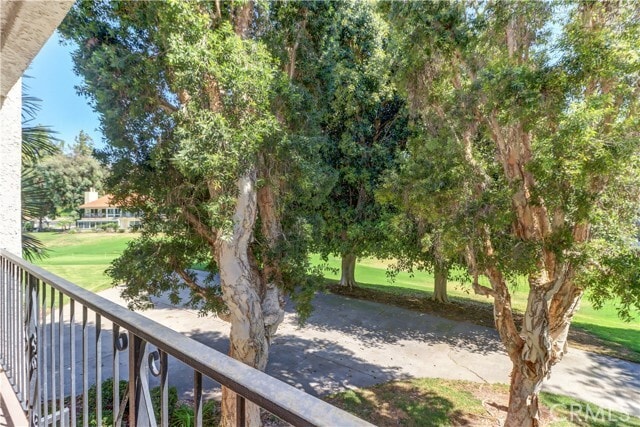 Building Photo - 5515 Paseo Del Lago W