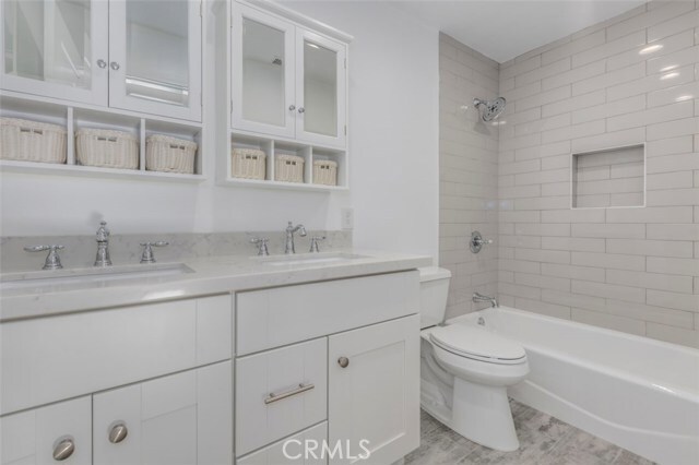 Building Photo - 544 S Clementine St