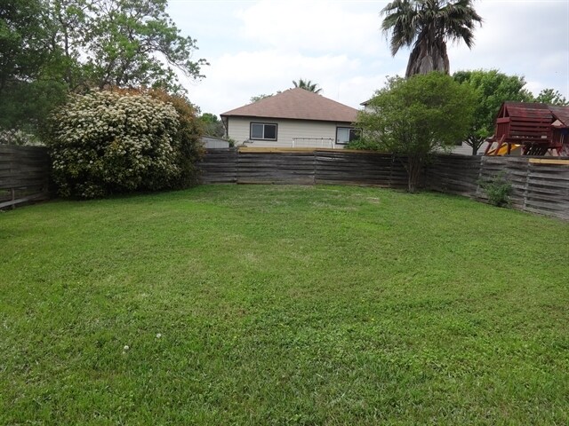 Building Photo - 7835 Cortland Oak