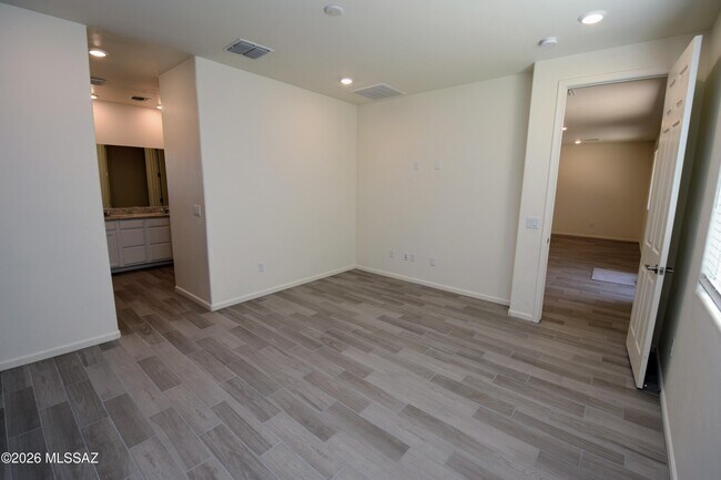 Building Photo - 12115 N Candywine Dr