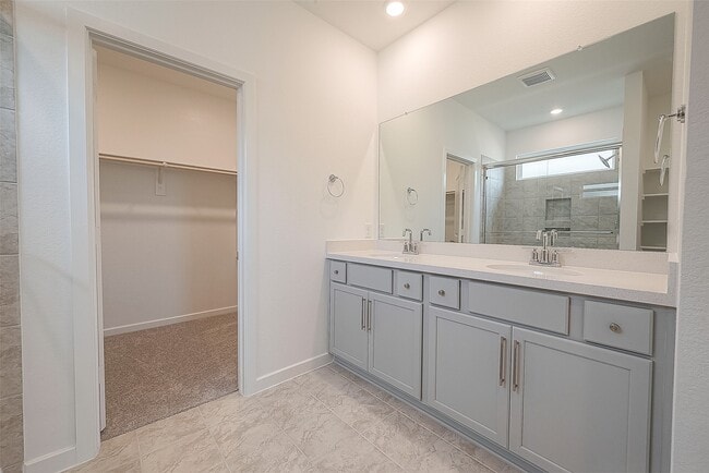 Building Photo - 21834 Sunshine Cove Ln