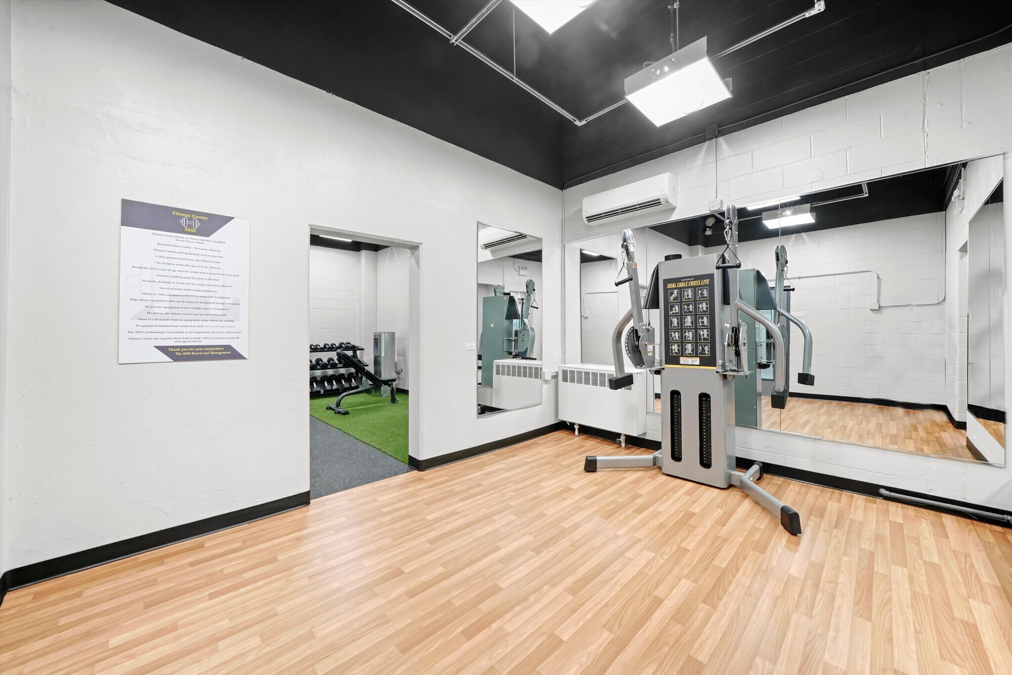 Building Photo - 3550 N Lake Shore Dr