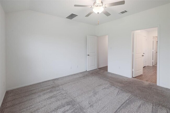 Building Photo - 421 Bluejack Wy
