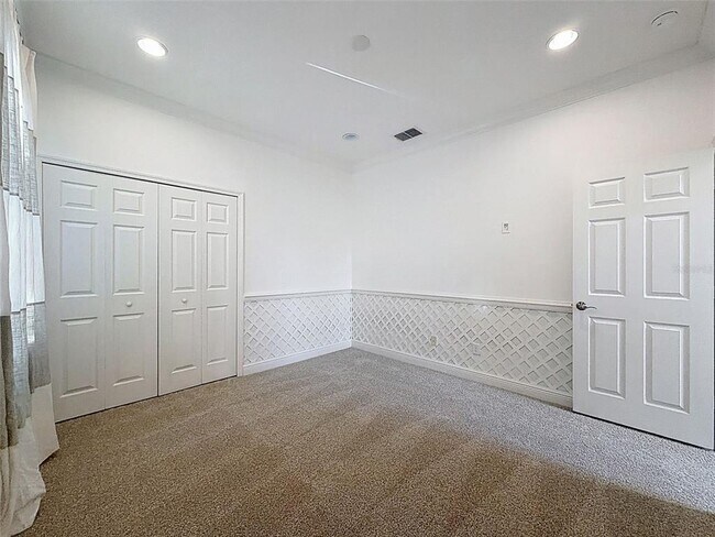 Building Photo - 10701 Laurel Vista Way