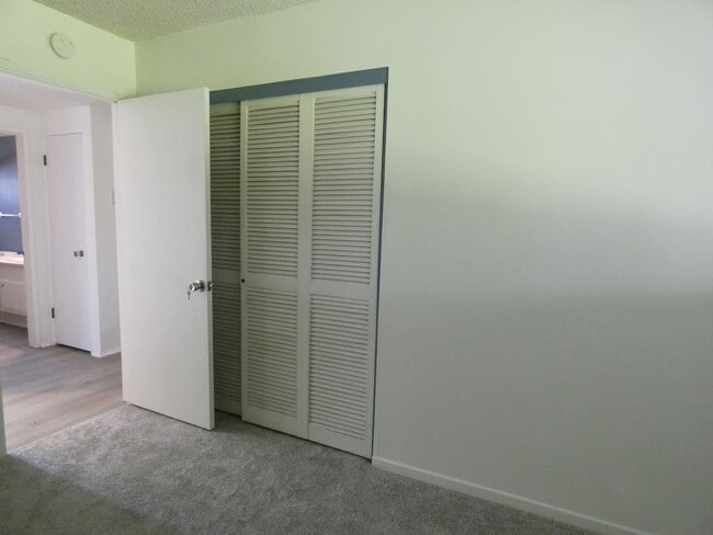 Building Photo - *Available NOW  in Whittier!*
