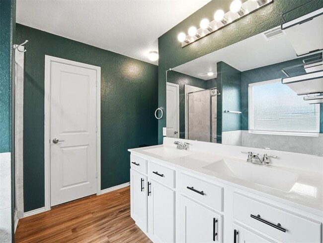 Building Photo - 21412 Wilmiller Ln