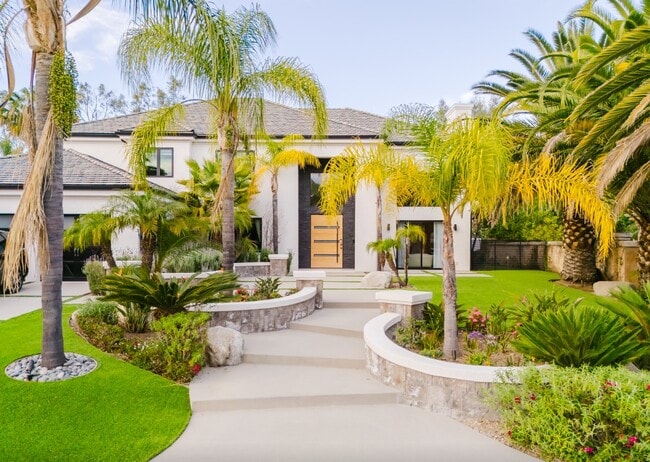 Building Photo - 25879 Chalmers Pl