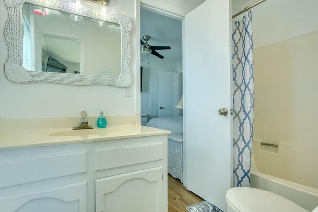 Building Photo - OCEANFRONT FURNISHED OFF-SEASON MONTHLY RE...