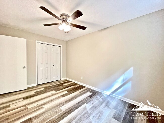 Building Photo - 555 Finley Cove Rd