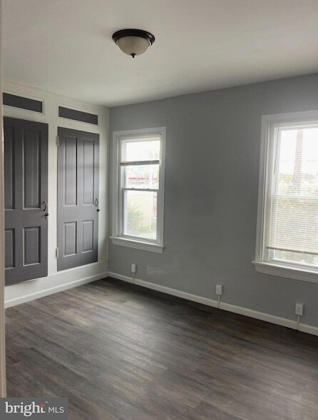 Building Photo - 2045 N 8th St