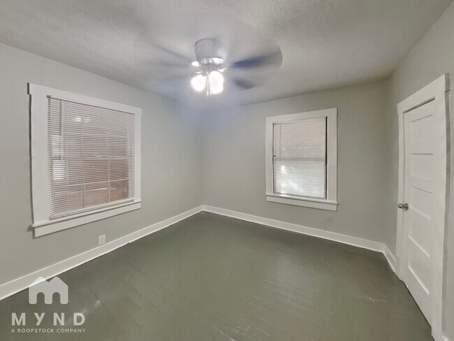 Building Photo - 4105 Elizabeth St