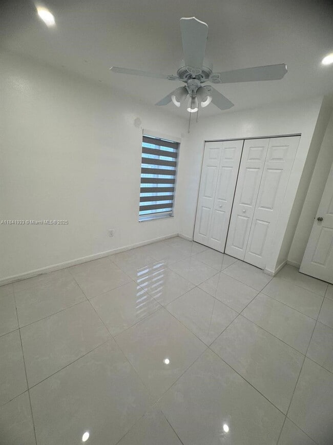 Building Photo - 26680 SW 125th Ave