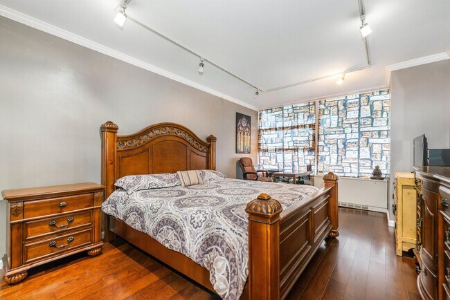 Building Photo - 6050 JFK Blvd E