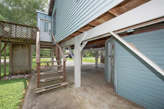 Building Photo - 236 3rd St