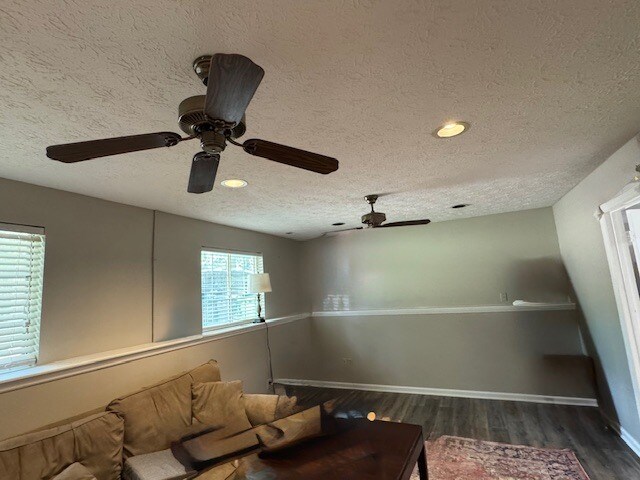 Building Photo - 3209 Joanne Dr