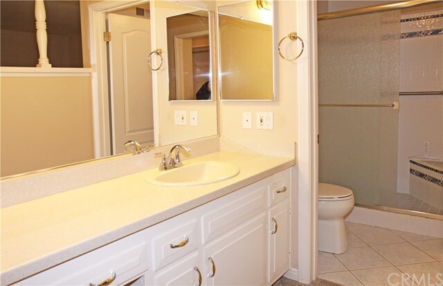 Building Photo - 9225 Talbert Ave