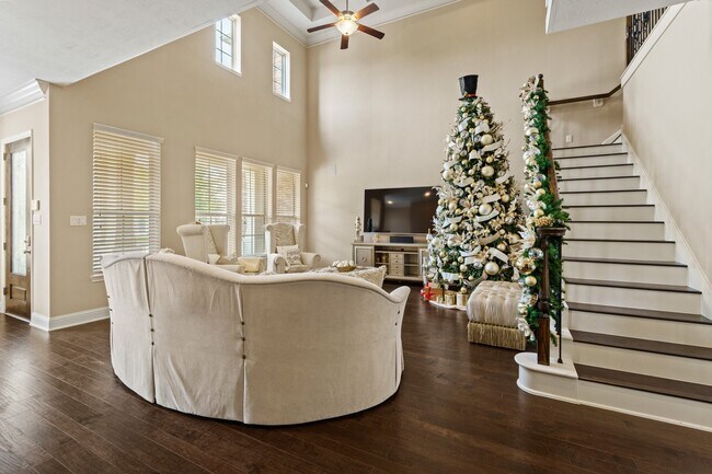 Building Photo - 534 Imperial Blvd