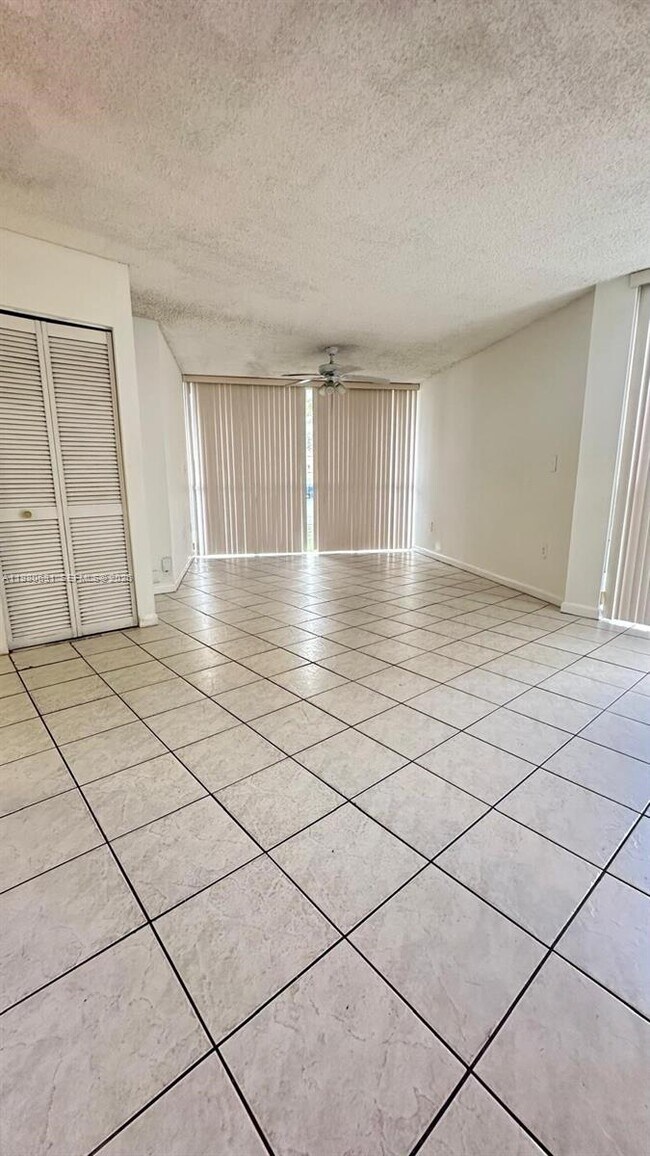 Building Photo - 7125 NW 186th St