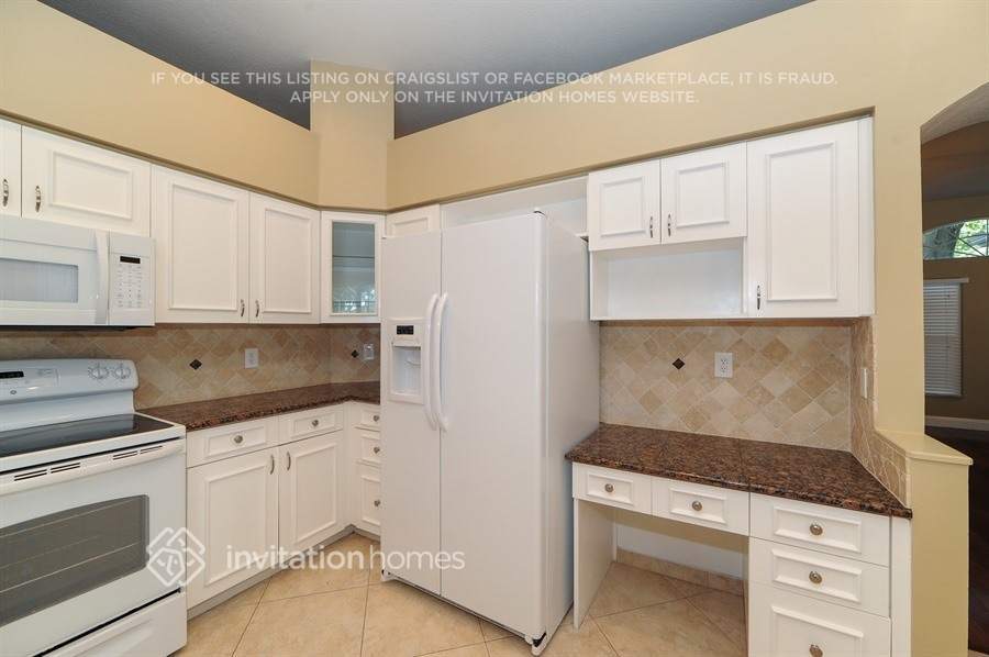 Building Photo - 2219 Misty Ridge Ln