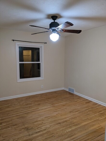 Downstairs bedroom #2 - 707 E Wood St