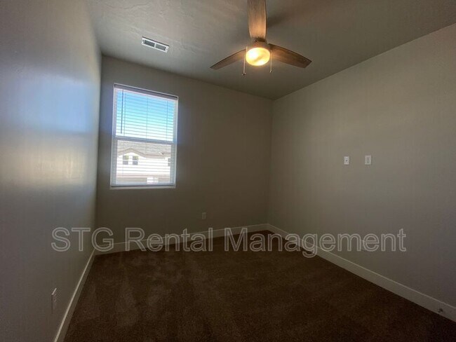 Building Photo - 1121 S 4380 W