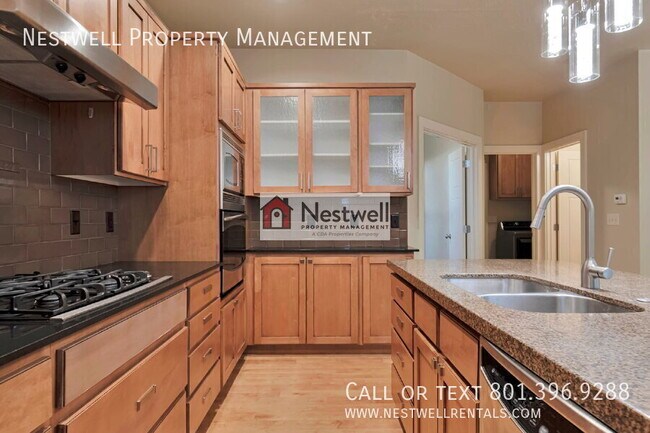 Building Photo - 1327 Urbandale Ln