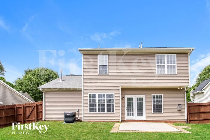 Building Photo - 5110 Thurston Ct