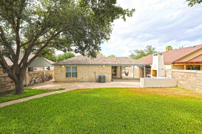 Building Photo - 1851 Arctic Ct