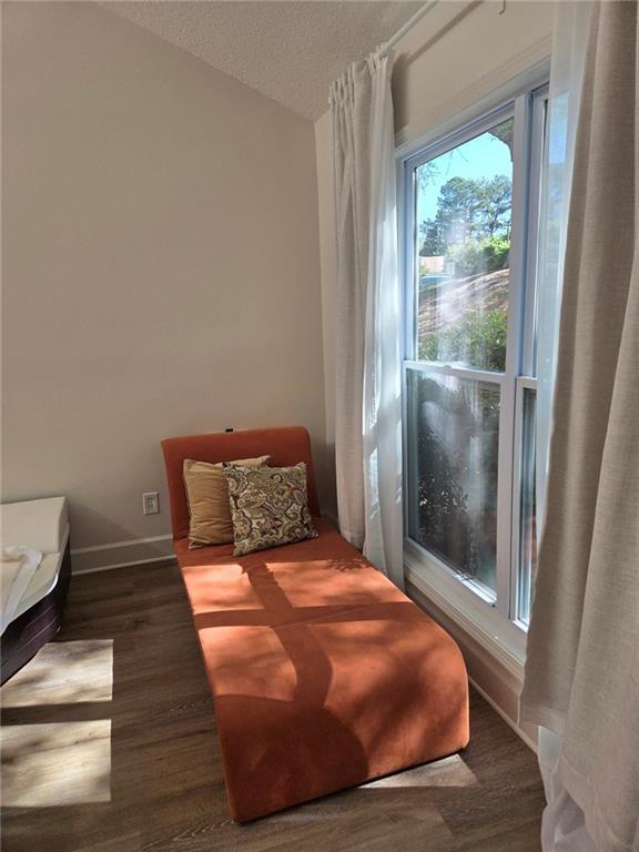 Building Photo - 603 Serramonte Dr