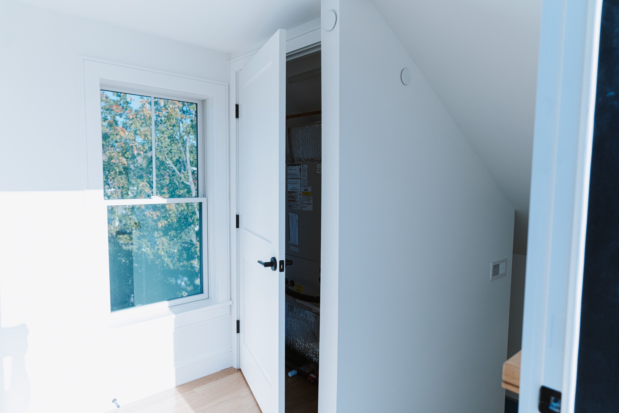 Building Photo - 5 Thurston St