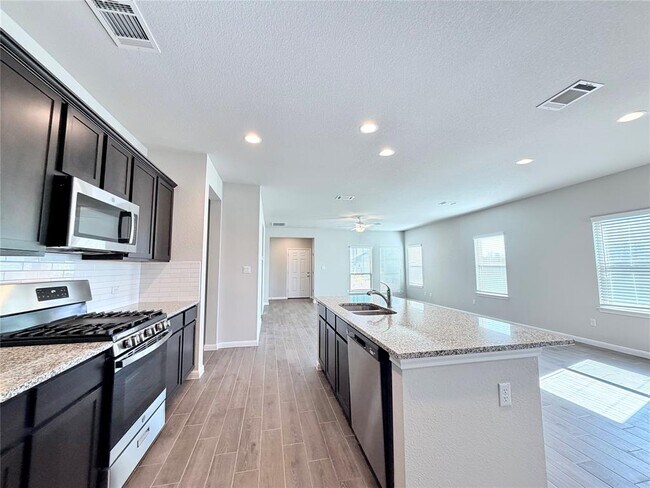 Building Photo - 18104 Emu Ln