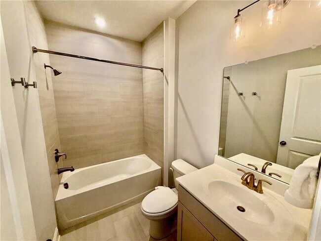 Building Photo - 361 Watson Ave