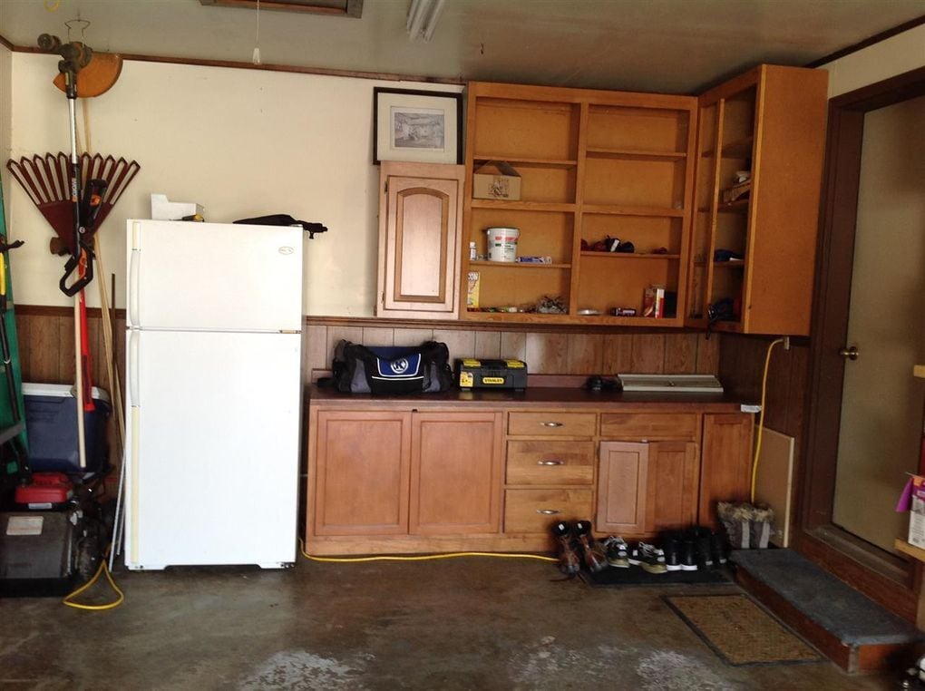 Building Photo - 809 W Ridgeview Dr