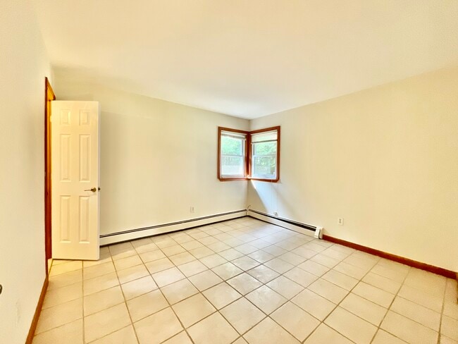 Main Bedroom - 46 Forrest Ave
