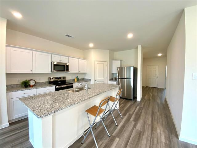 Building Photo - 8248 Muscovy Dr