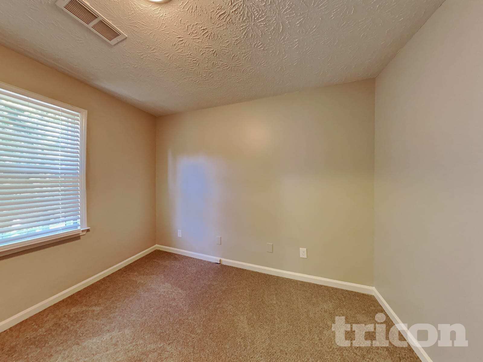 Building Photo - 1182 Plunkett Way