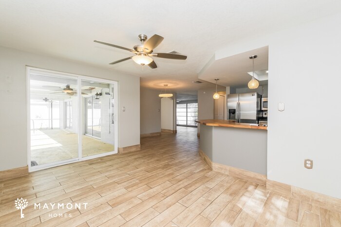 Building Photo - 10005 Old Orchard Lane