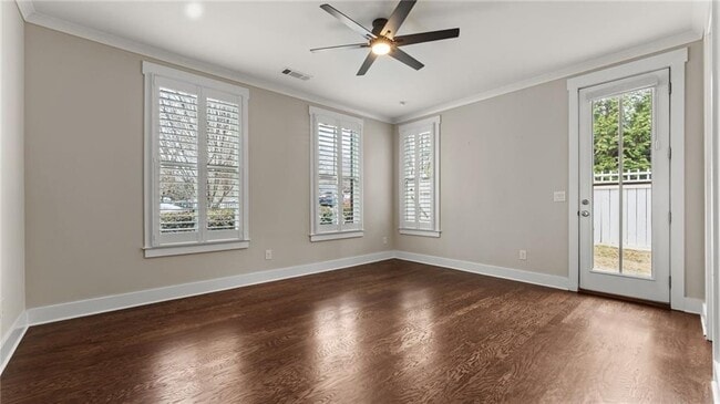 Building Photo - 183 Fowler St